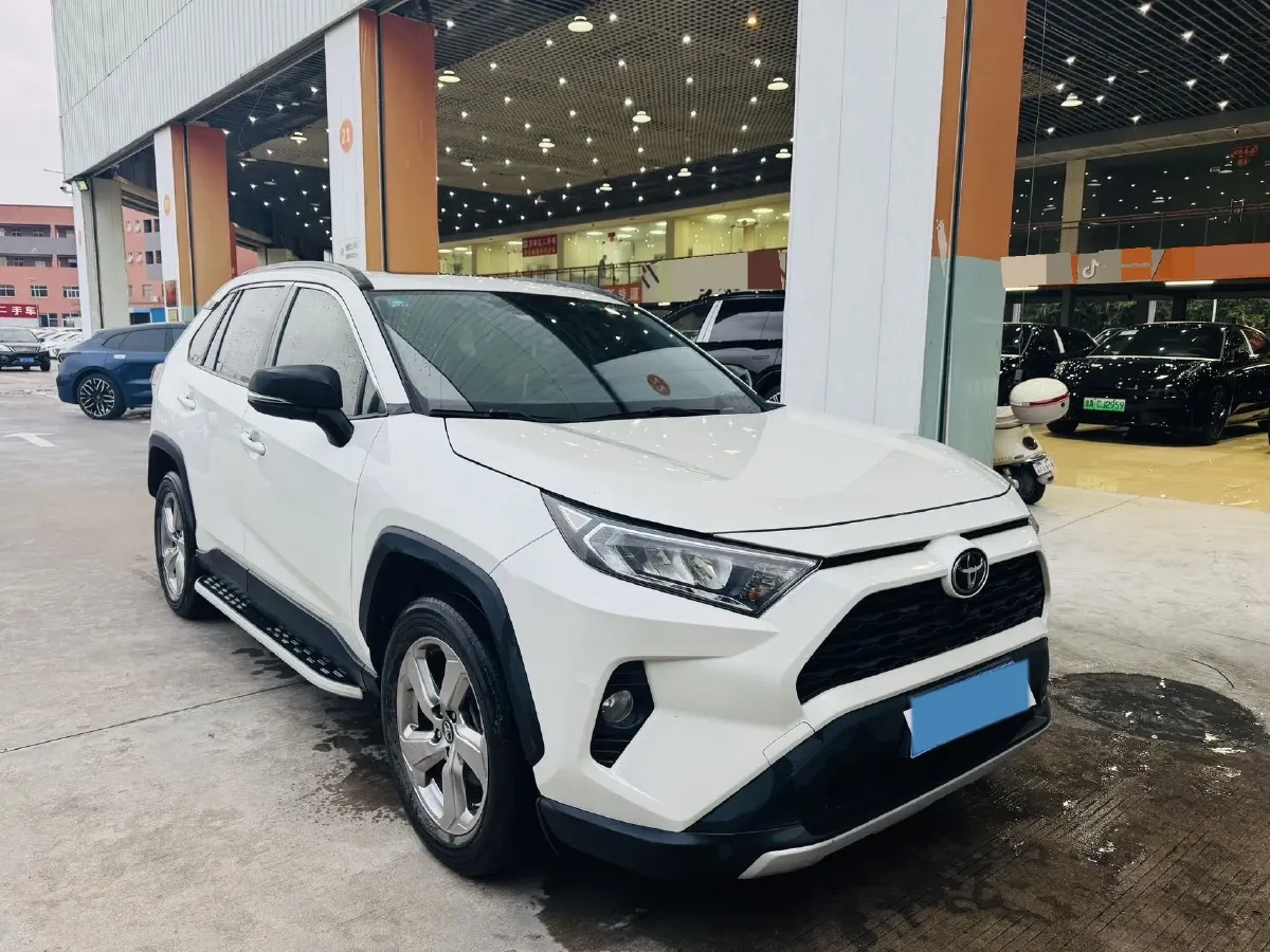 2020 Toyota RAV4 2.0L 171HP L4 CVT,autocango,china used car exporter,china ev exporter,chinese used car exporter,chinese used ev exporter