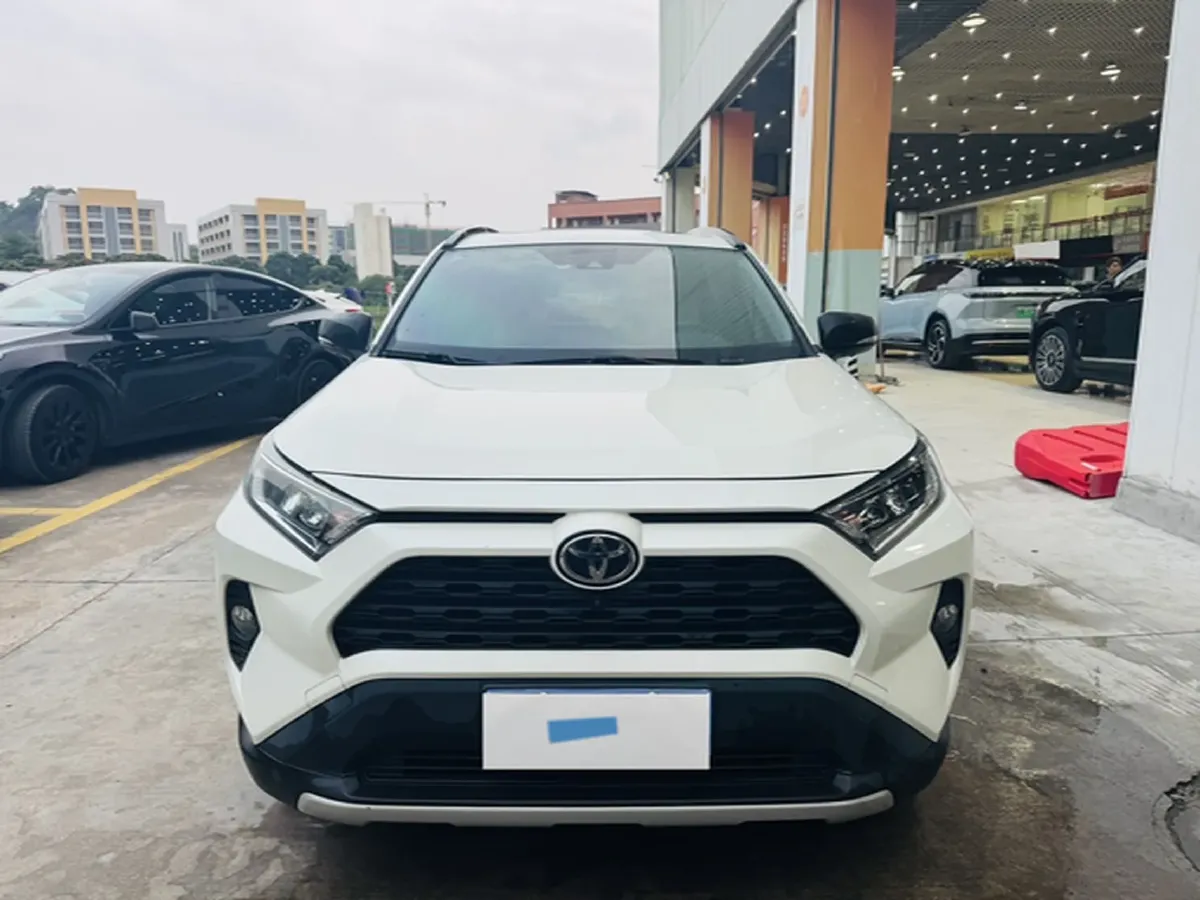 2020 Toyota RAV4 2.0L 171HP L4 CVT,autocango,china used car exporter,china ev exporter,chinese used car exporter,chinese used ev exporter
