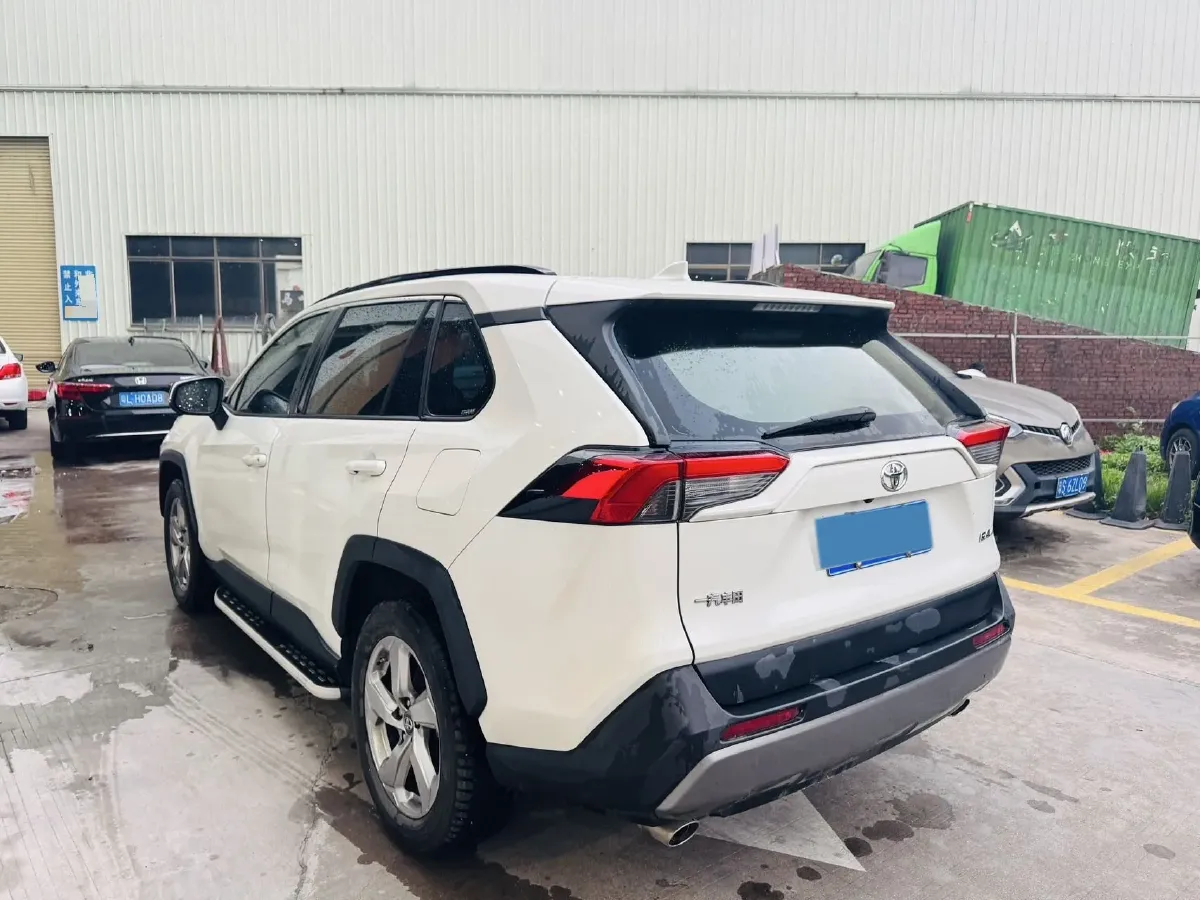 2020 Toyota RAV4 2.0L 171HP L4 CVT,autocango,china used car exporter,china ev exporter,chinese used car exporter,chinese used ev exporter