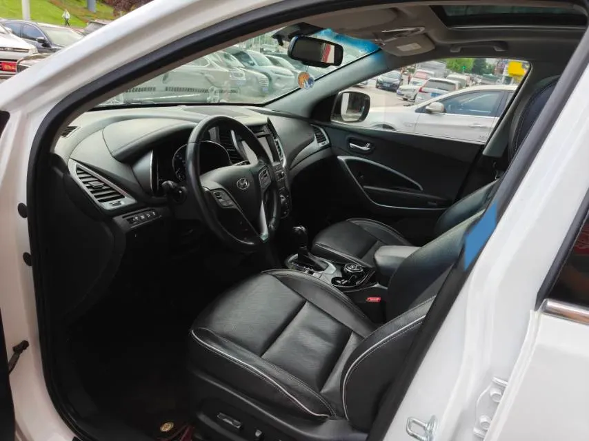 2017 Hyundai Santafe 2.0T 245HP L4 6AT,autocango,china used car exporter,china ev exporter,chinese used car exporter,chinese used ev exporter