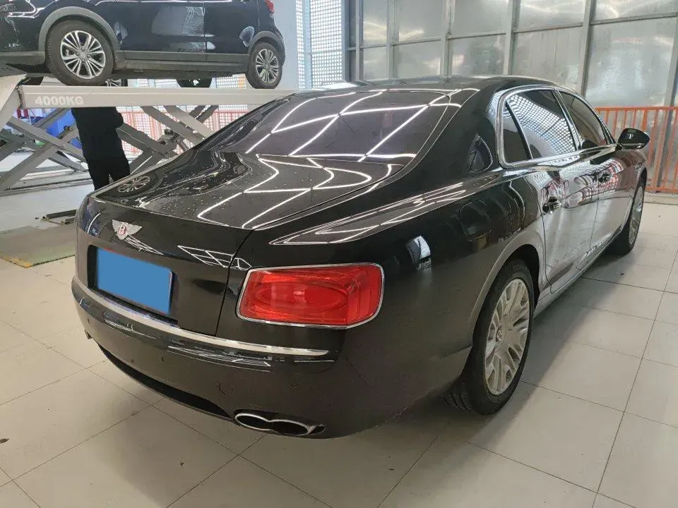 2017 Bentley Flying Spur 4.0T 528HP V8 8AT,autocango,china used car exporter,china ev exporter,chinese used car exporter,chinese used ev exporter