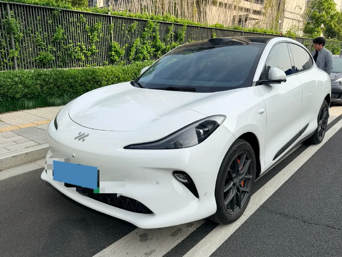 2025 IM LS6 BEV 75KWH,autocango,china used car exporter,china ev exporter,chinese used car exporter,chinese used ev exporter