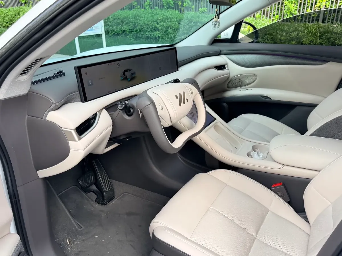 2025 IM LS6 BEV 75KWH,autocango,china used car exporter,china ev exporter,chinese used car exporter,chinese used ev exporter