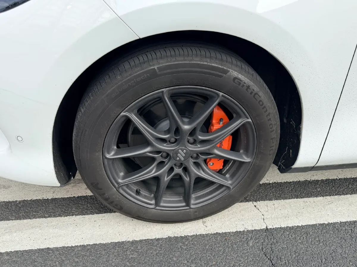 2025 IM LS6 BEV 75KWH,autocango,china used car exporter,china ev exporter,chinese used car exporter,chinese used ev exporter