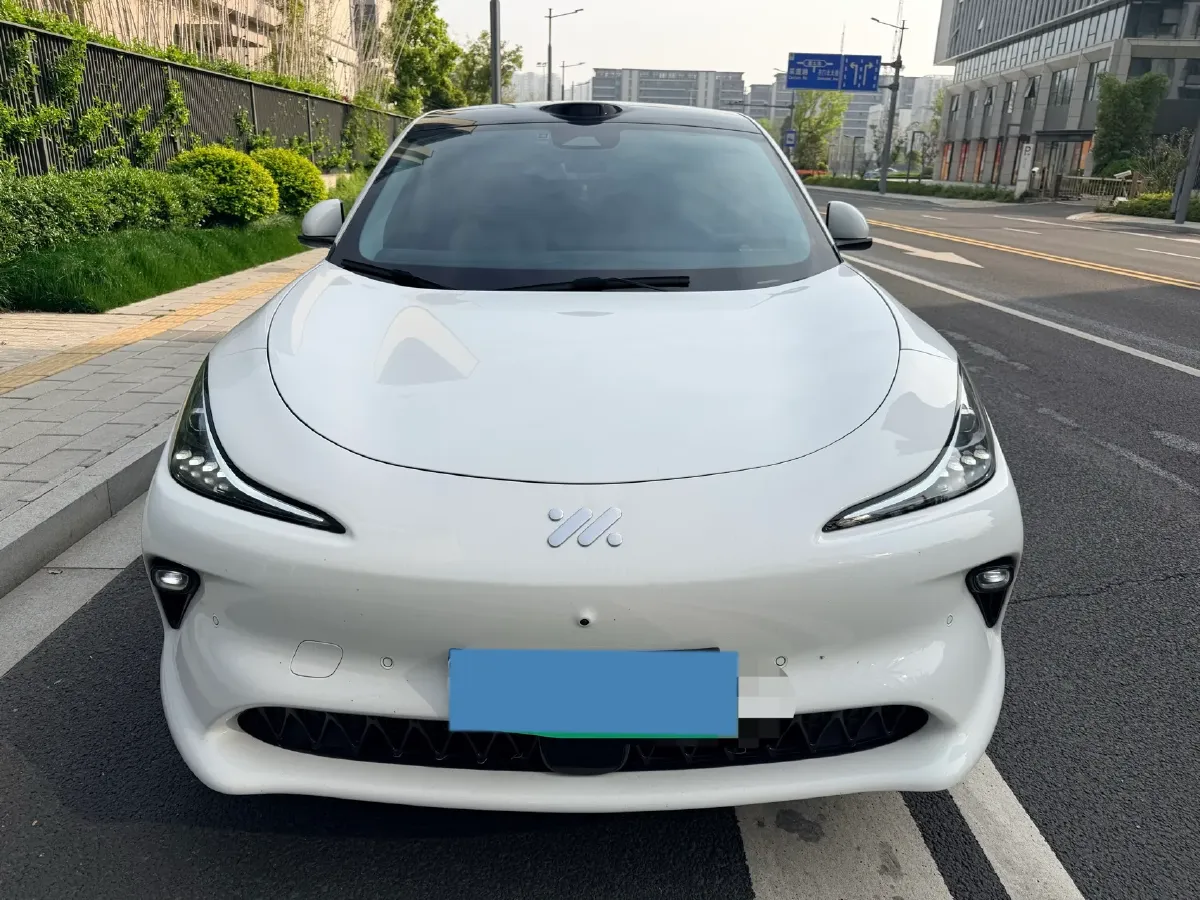 2025 IM LS6 BEV 75KWH,autocango,china used car exporter,china ev exporter,chinese used car exporter,chinese used ev exporter