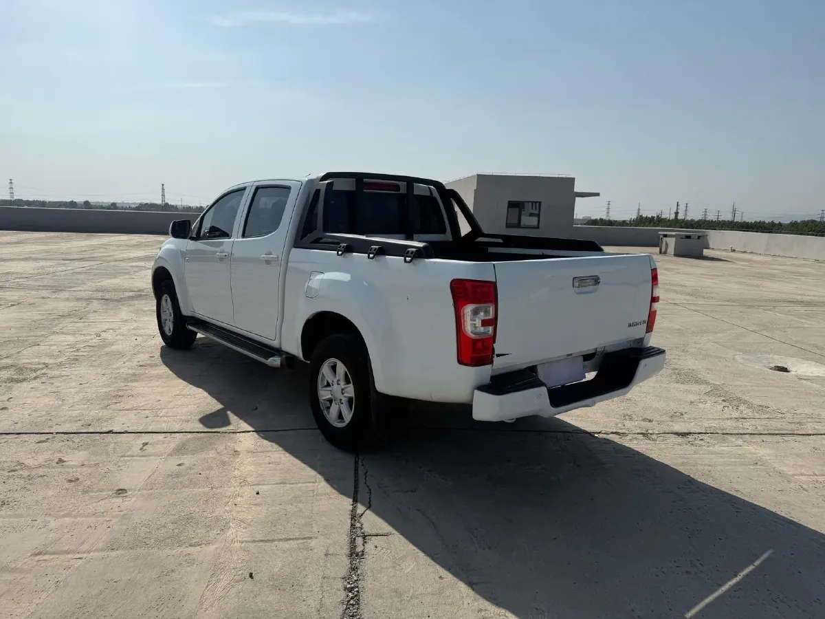 2020 Isuzu Jim 2.8T 120HP L4 5MT,autocango,china used car exporter,china ev exporter,chinese used car exporter,chinese used ev exporter