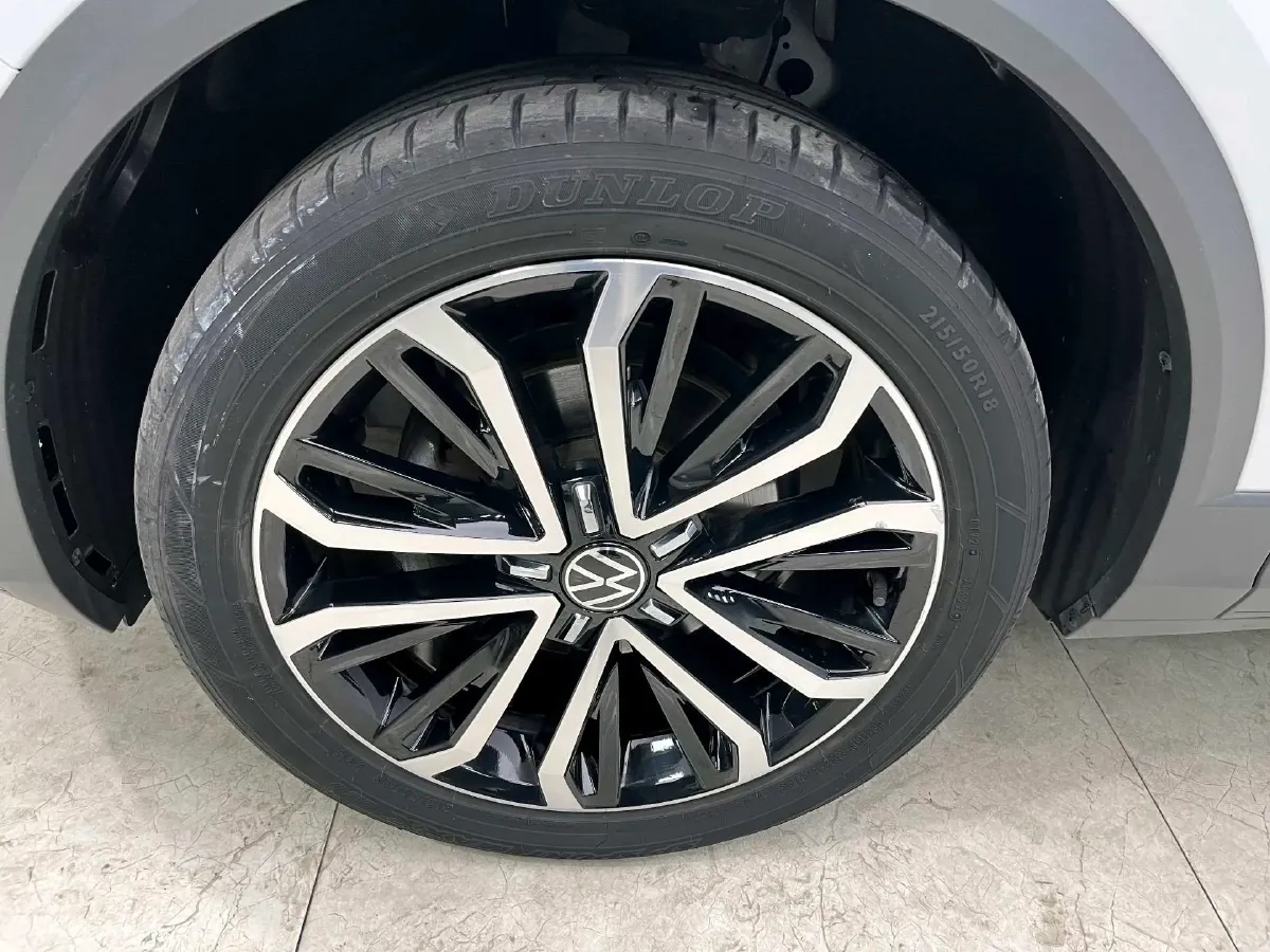 2022 Volkswagen T-Roc 1.4T 150HP L4 7DCT,autocango,china used car exporter,china ev exporter,chinese used car exporter,chinese used ev exporter