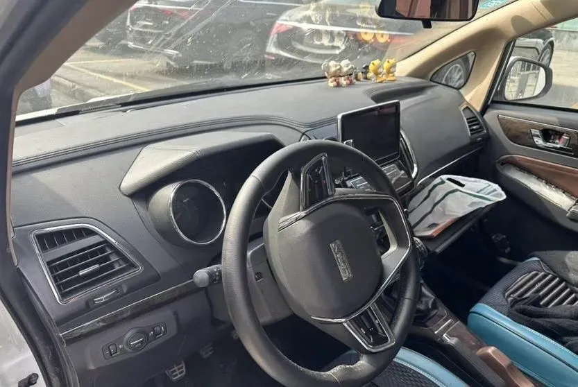 2017 LiFan XuanLang 1.8L 133HP L4 5MT,autocango,china used car exporter,china ev exporter,chinese used car exporter,chinese used ev exporter