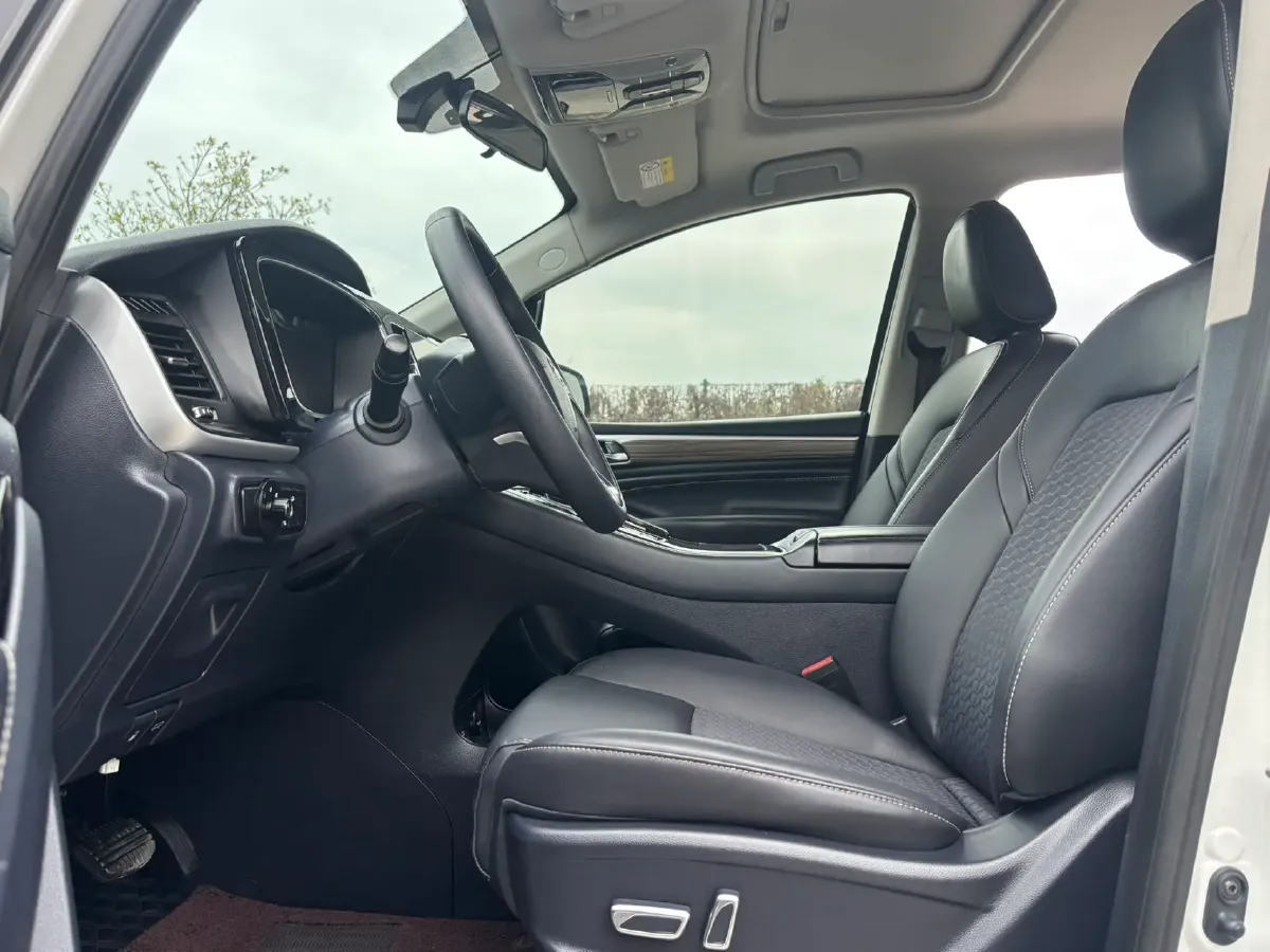 2023 GAC Trumpchi M8 2.0T 252HP L4 8AT,autocango,china used car exporter,china ev exporter,chinese used car exporter,chinese used ev exporter