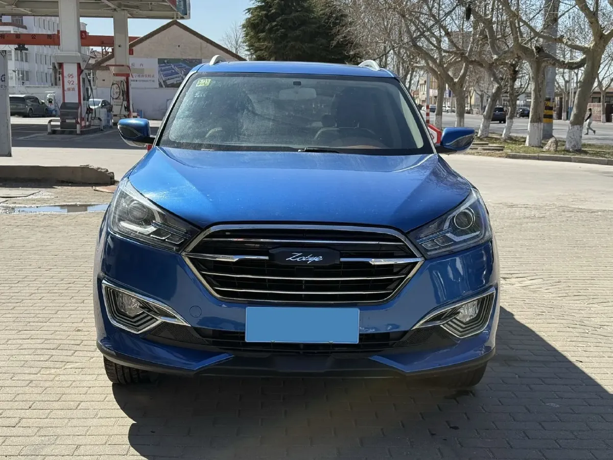 2017 Zotye T300 1.5L 112HP L4 5MT,autocango,china used car exporter,china ev exporter,chinese used car exporter,chinese used ev exporter