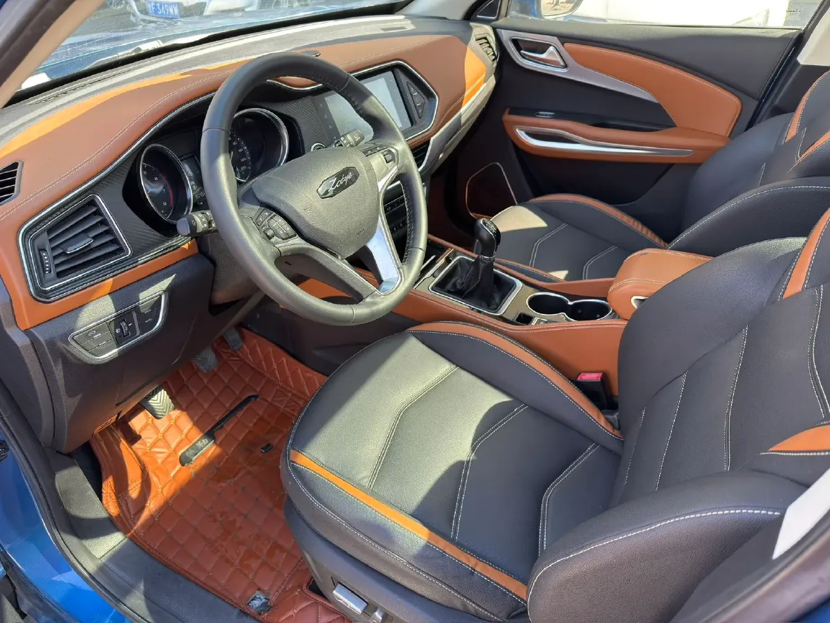 2017 Zotye T300 1.5L 112HP L4 5MT,autocango,china used car exporter,china ev exporter,chinese used car exporter,chinese used ev exporter