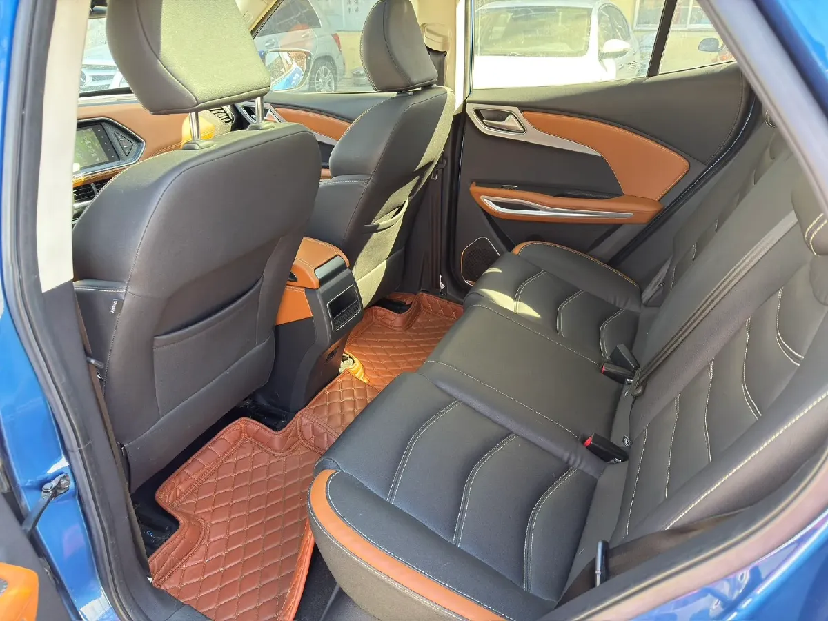 2017 Zotye T300 1.5L 112HP L4 5MT,autocango,china used car exporter,china ev exporter,chinese used car exporter,chinese used ev exporter