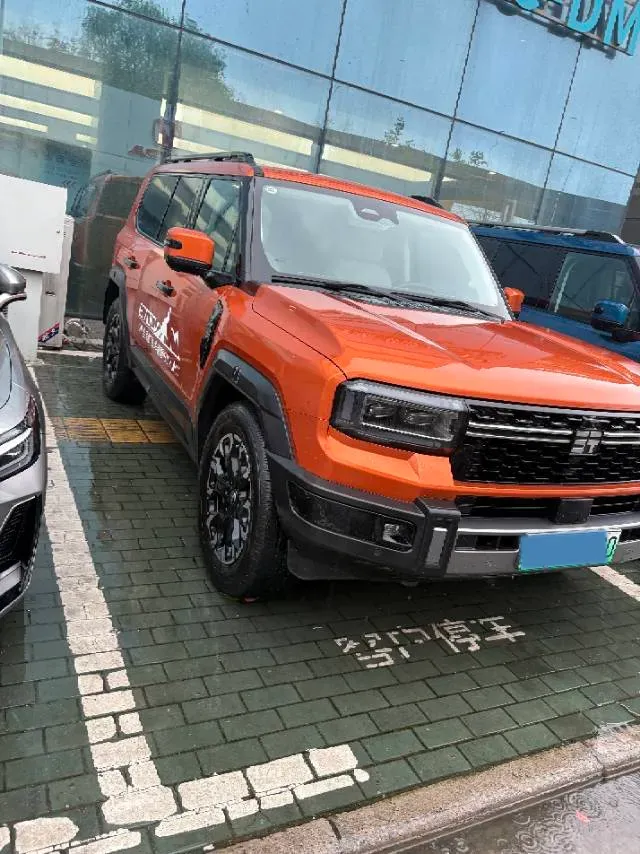 2025 Jetour Zongheng G700 2.0T 211HP L4 2DHT PHEV,autocango,china used car exporter,china ev exporter,chinese used car exporter,chinese used ev exporter