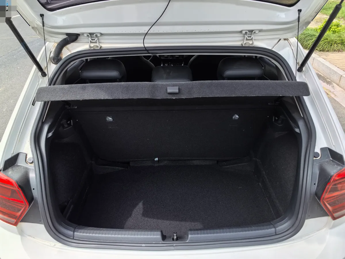 2019 Volkswagen Polo 1.5L 113HP L4 6AT,autocango,china used car exporter,china ev exporter,chinese used car exporter,chinese used ev exporter