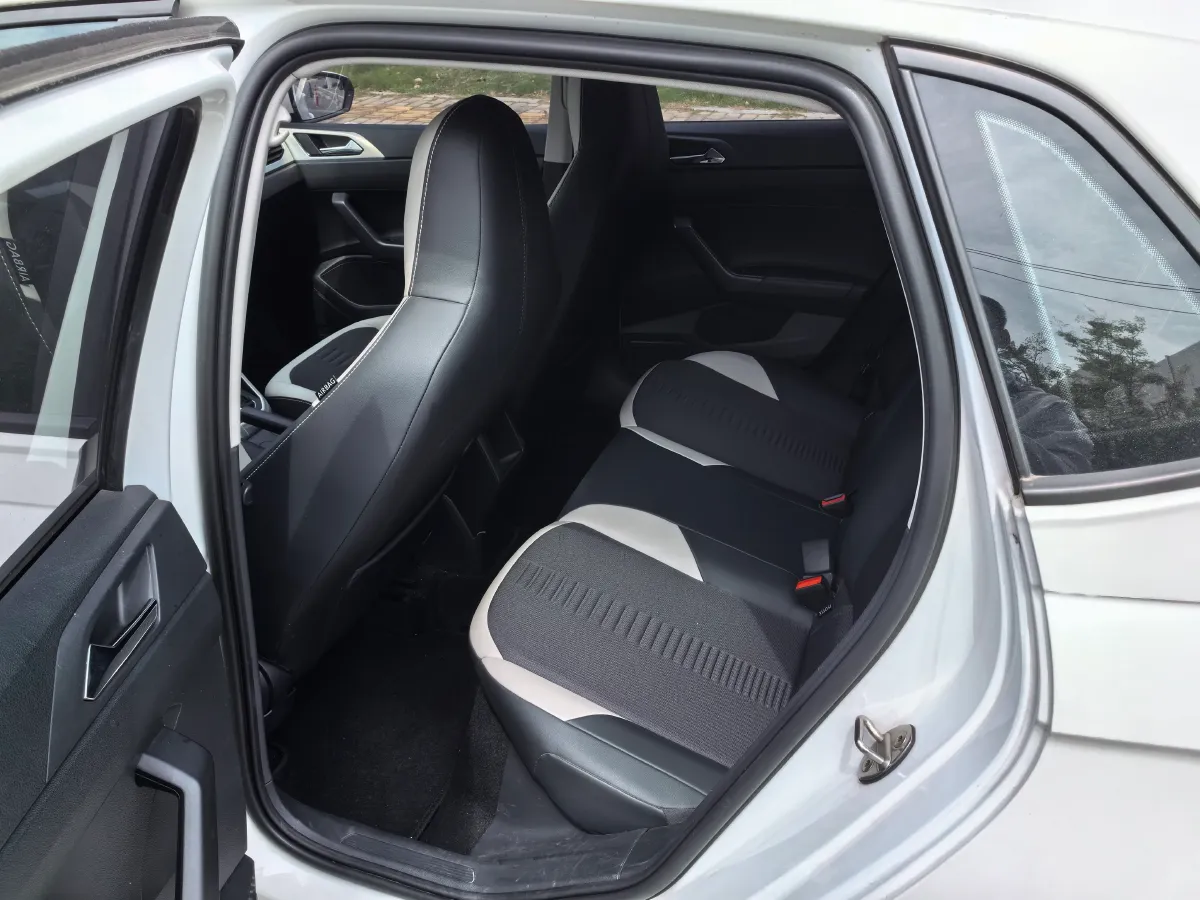 2019 Volkswagen Polo 1.5L 113HP L4 6AT,autocango,china used car exporter,china ev exporter,chinese used car exporter,chinese used ev exporter