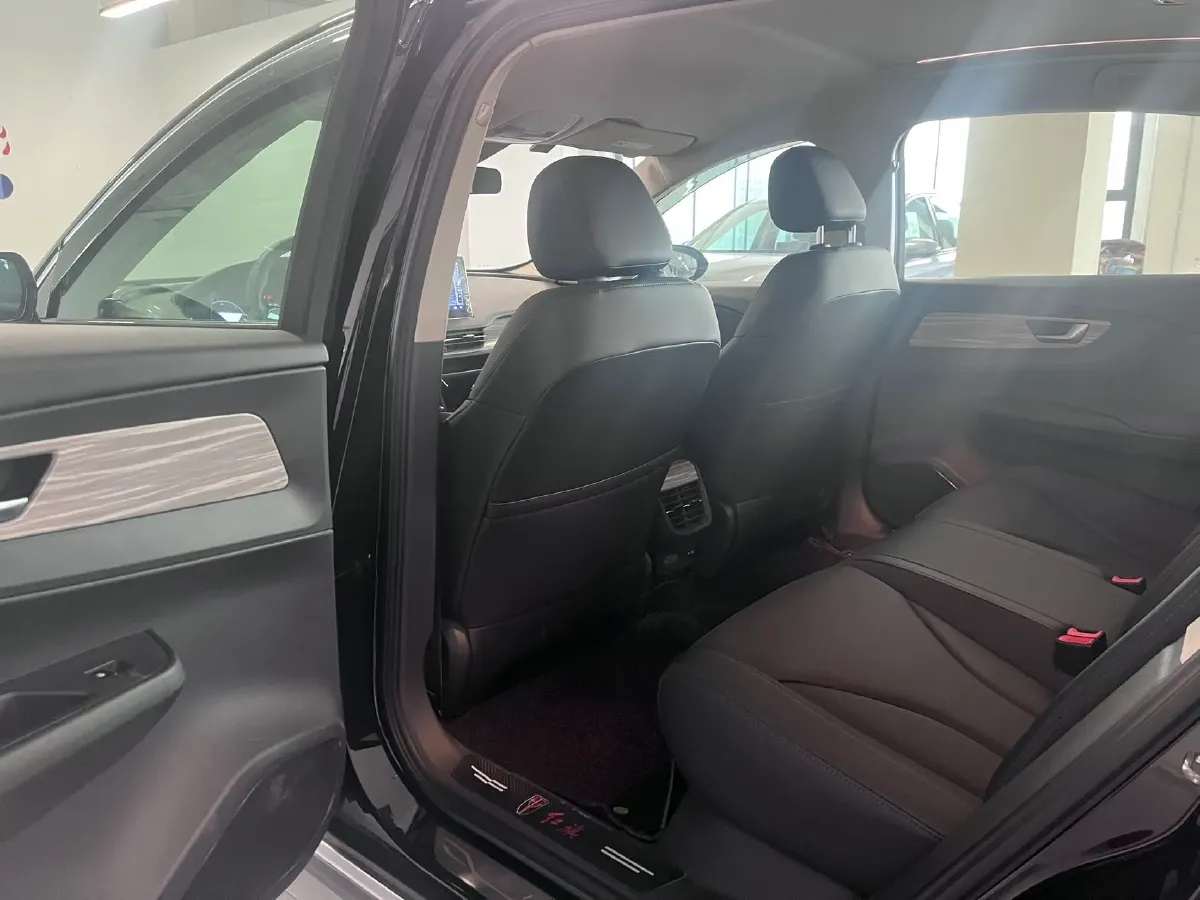 2024 HongQi E-QM5 BEV 72KWH,autocango,china used car exporter,china ev exporter,chinese used car exporter,chinese used ev exporter