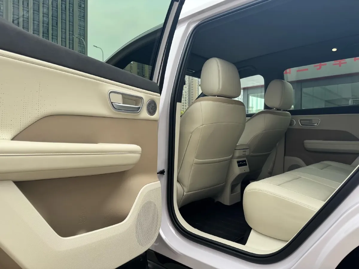 2025 Toyota BZ3X BEV 58.37KWH,autocango,china used car exporter,china ev exporter,chinese used car exporter,chinese used ev exporter