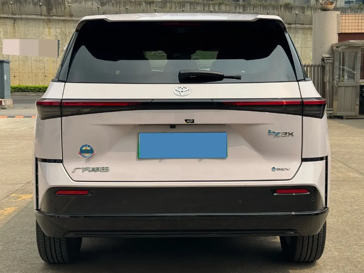 2025 Toyota BZ3X BEV 58.37KWH,autocango,china used car exporter,china ev exporter,chinese used car exporter,chinese used ev exporter