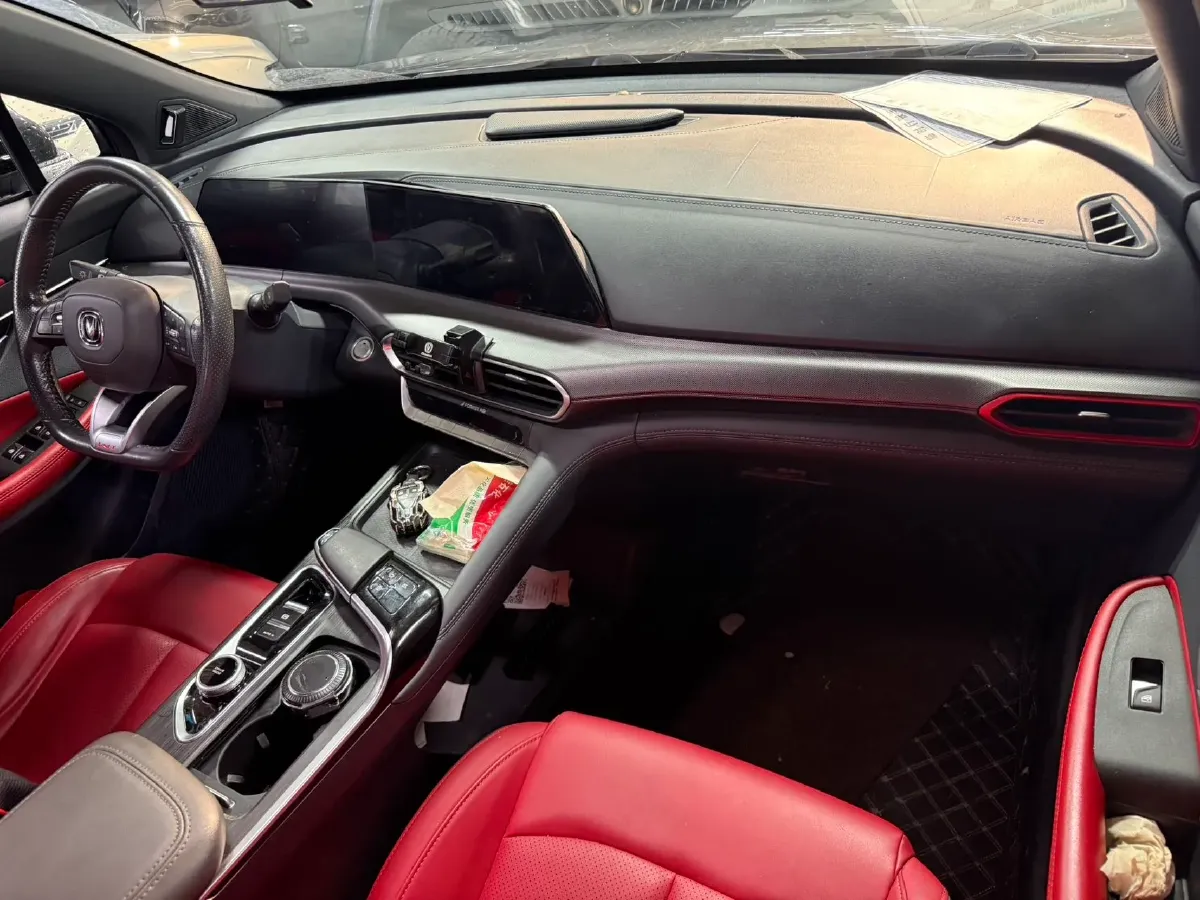 2020 ChangAn UNI-T 1.5T 180HP L4 7DCT,autocango,china used car exporter,china ev exporter,chinese used car exporter,chinese used ev exporter