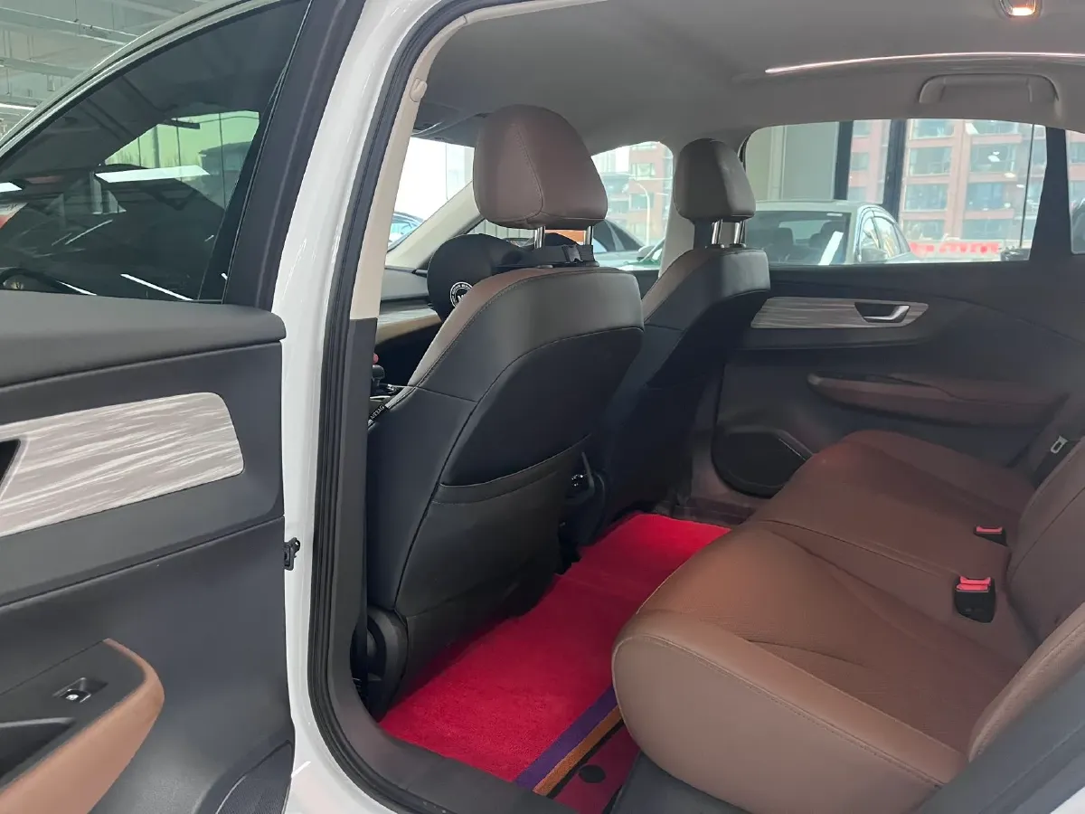 2024 HongQi E-QM5 BEV 72KWH,autocango,china used car exporter,china ev exporter,chinese used car exporter,chinese used ev exporter