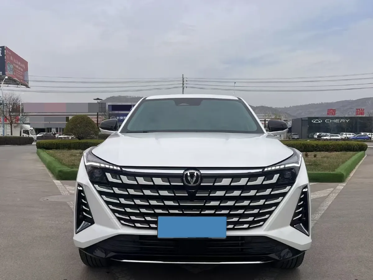 2025 ChangAn UNI-Z 1.5T 188HP L4 7DCT,autocango,china used car exporter,china ev exporter,chinese used car exporter,chinese used ev exporter