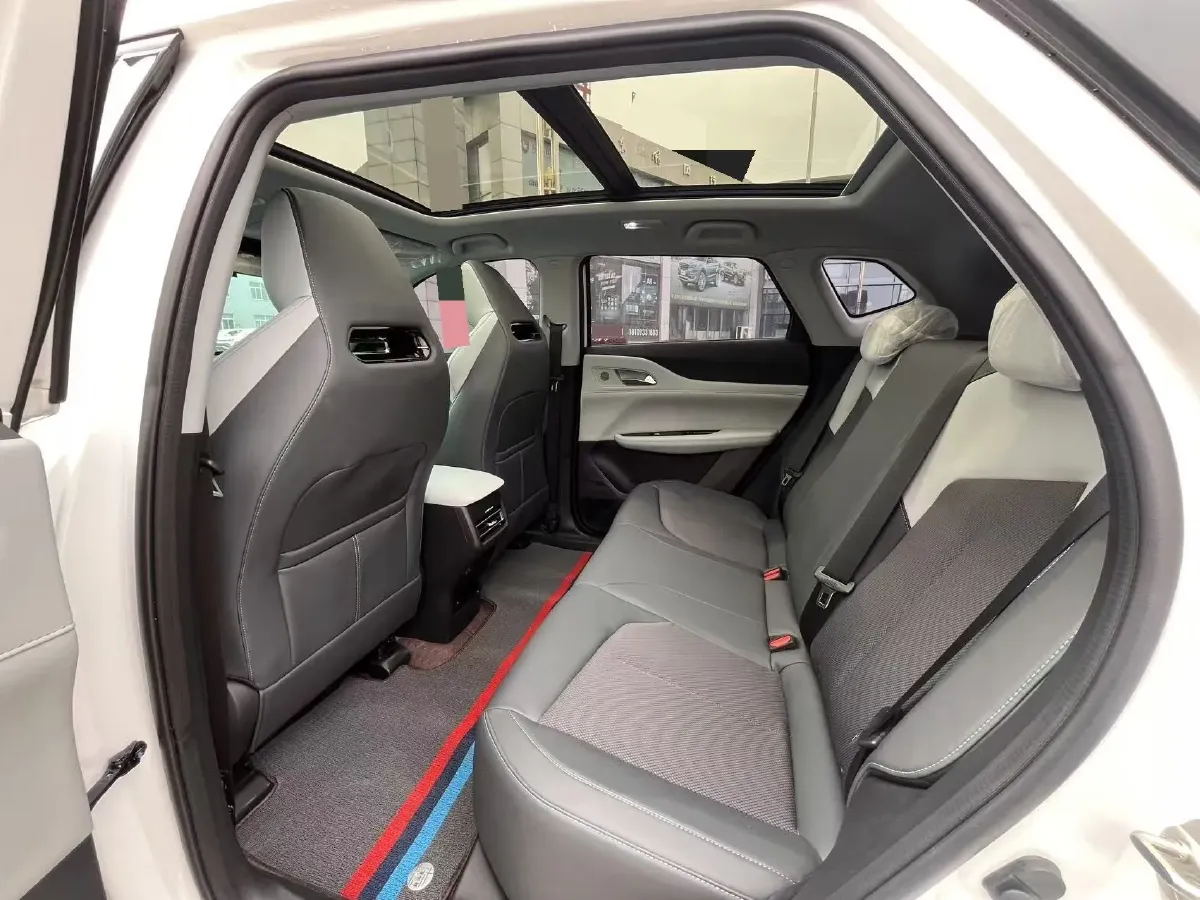 2025 ChangAn UNI-Z 1.5T 188HP L4 7DCT,autocango,china used car exporter,china ev exporter,chinese used car exporter,chinese used ev exporter