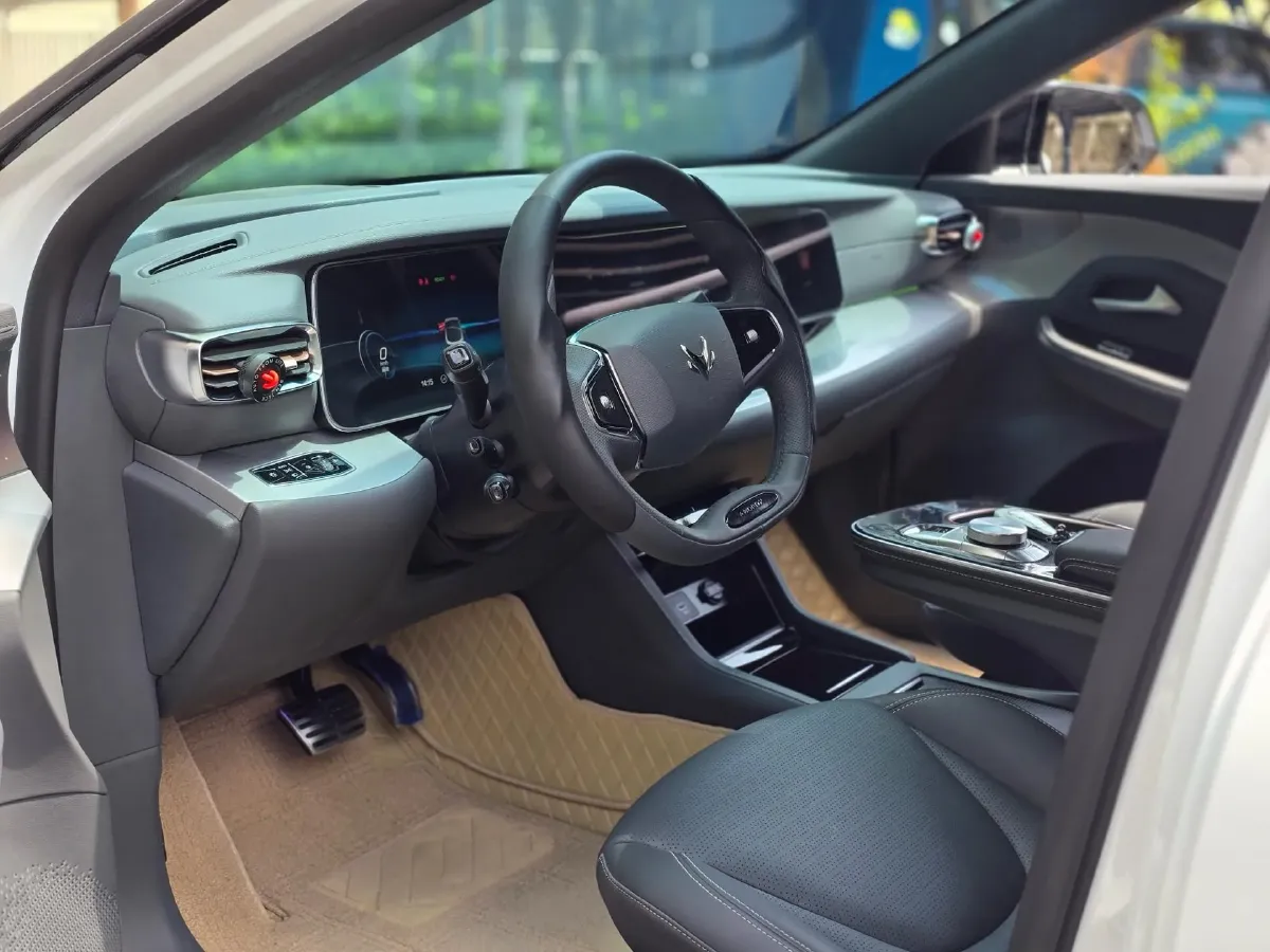 2022 ARCFOX αS BEV 65.6KWH,autocango,china used car exporter,china ev exporter,chinese used car exporter,chinese used ev exporter