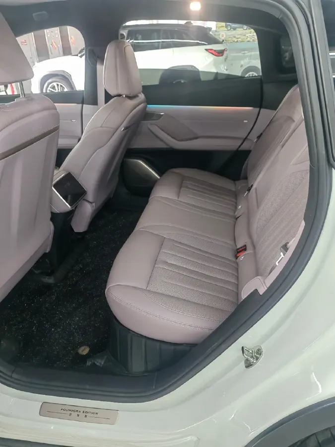 2024 ONVO L60 BEV 60KWH,autocango,china used car exporter,china ev exporter,chinese used car exporter,chinese used ev exporter