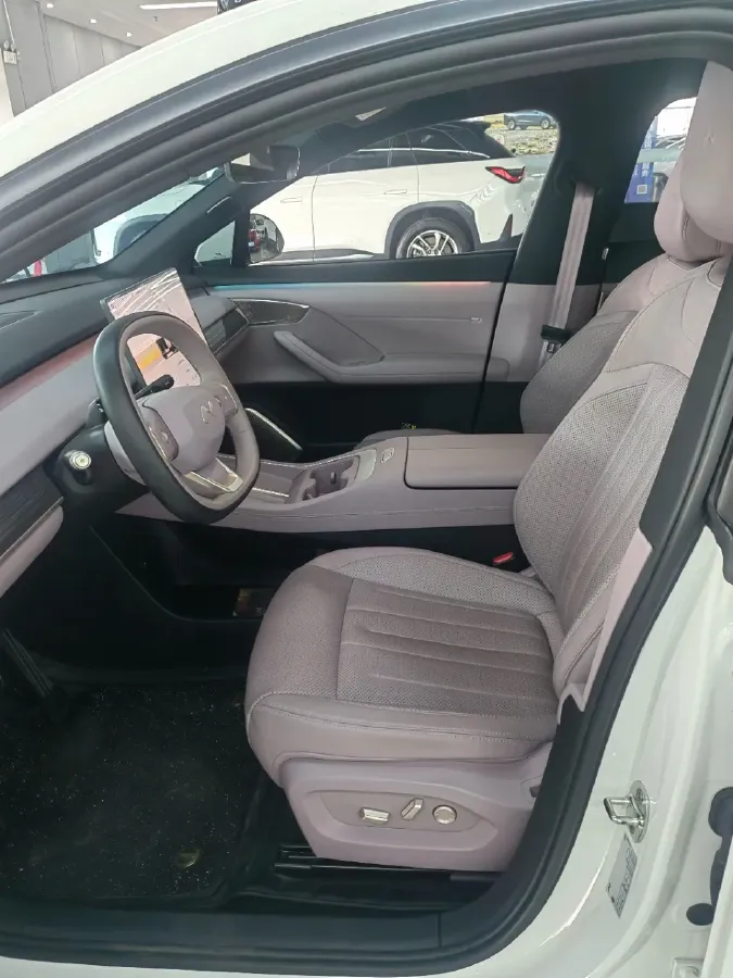 2024 ONVO L60 BEV 60KWH,autocango,china used car exporter,china ev exporter,chinese used car exporter,chinese used ev exporter