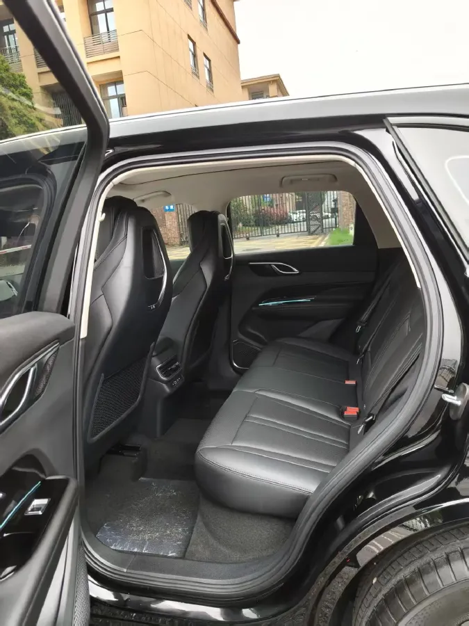 2023 HongQi HS3 1.5T 169HP L4 7DCT,autocango,china used car exporter,china ev exporter,chinese used car exporter,chinese used ev exporter