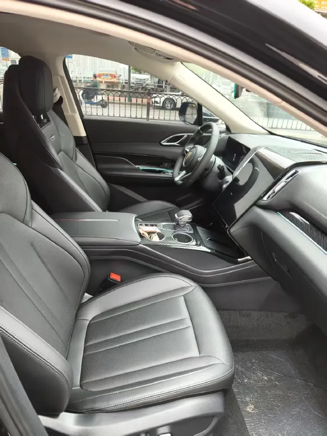 2023 HongQi HS3 1.5T 169HP L4 7DCT,autocango,china used car exporter,china ev exporter,chinese used car exporter,chinese used ev exporter