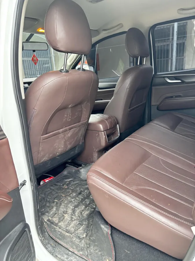 2022 Dongfeng RuiQi 7 2.0T 228HP L4 8AT,autocango,china used car exporter,china ev exporter,chinese used car exporter,chinese used ev exporter