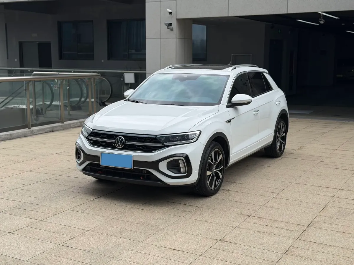 2024 Volkswagen T-Roc 1.5T 160HP L4 7DCT,autocango,china used car exporter,china ev exporter,chinese used car exporter,chinese used ev exporter