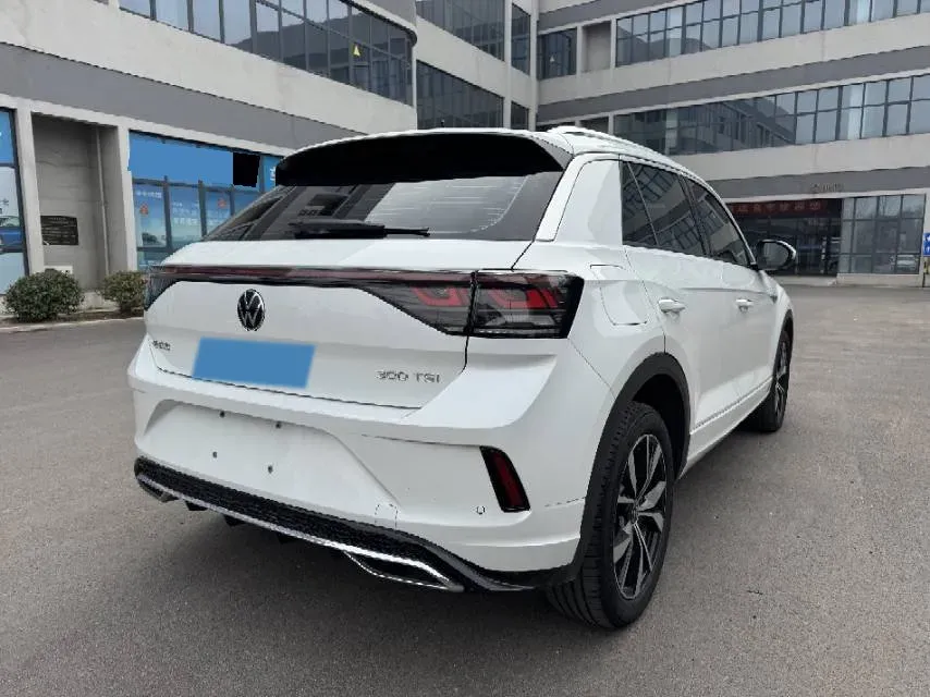 2023 Volkswagen T-Roc 1.5T 160HP L4 7DCT,autocango,china used car exporter,china ev exporter,chinese used car exporter,chinese used ev exporter