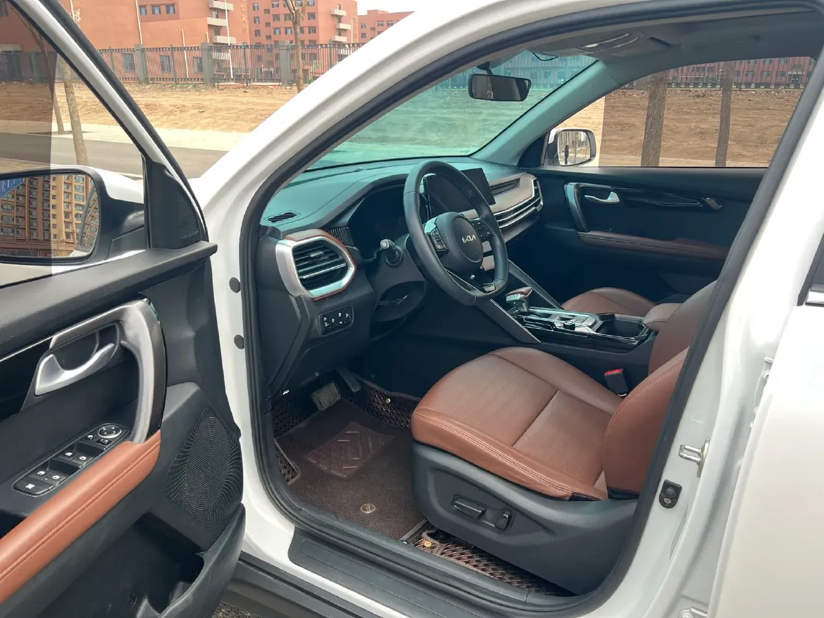 2021 Kia Sportage R 2.0L 161HP L4 6AT,autocango,china used car exporter,china ev exporter,chinese used car exporter,chinese used ev exporter