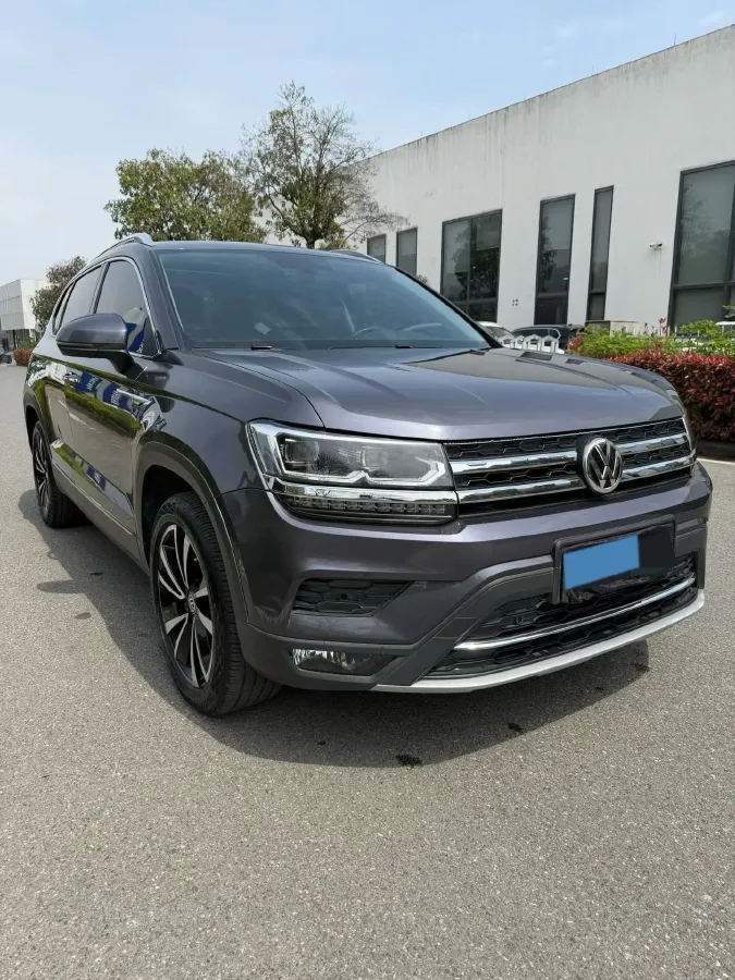 2019 Jeep Compass 1.3T 173HP L4 9AT,autocango,china used car exporter,china ev exporter,chinese used car exporter,chinese used ev exporter