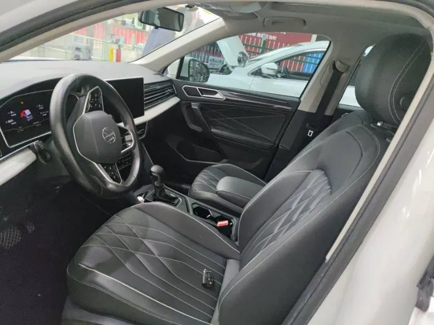 2023 Volkswagen Tiguan L 1.5T 160HP L4 7DCT,autocango,china used car exporter,china ev exporter,chinese used car exporter,chinese used ev exporter