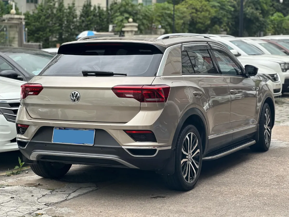 2018 Mitsubishi Eclipse Cross 1.5T 170HP L4 CVT,autocango,china used car exporter,china ev exporter,chinese used car exporter,chinese used ev exporter