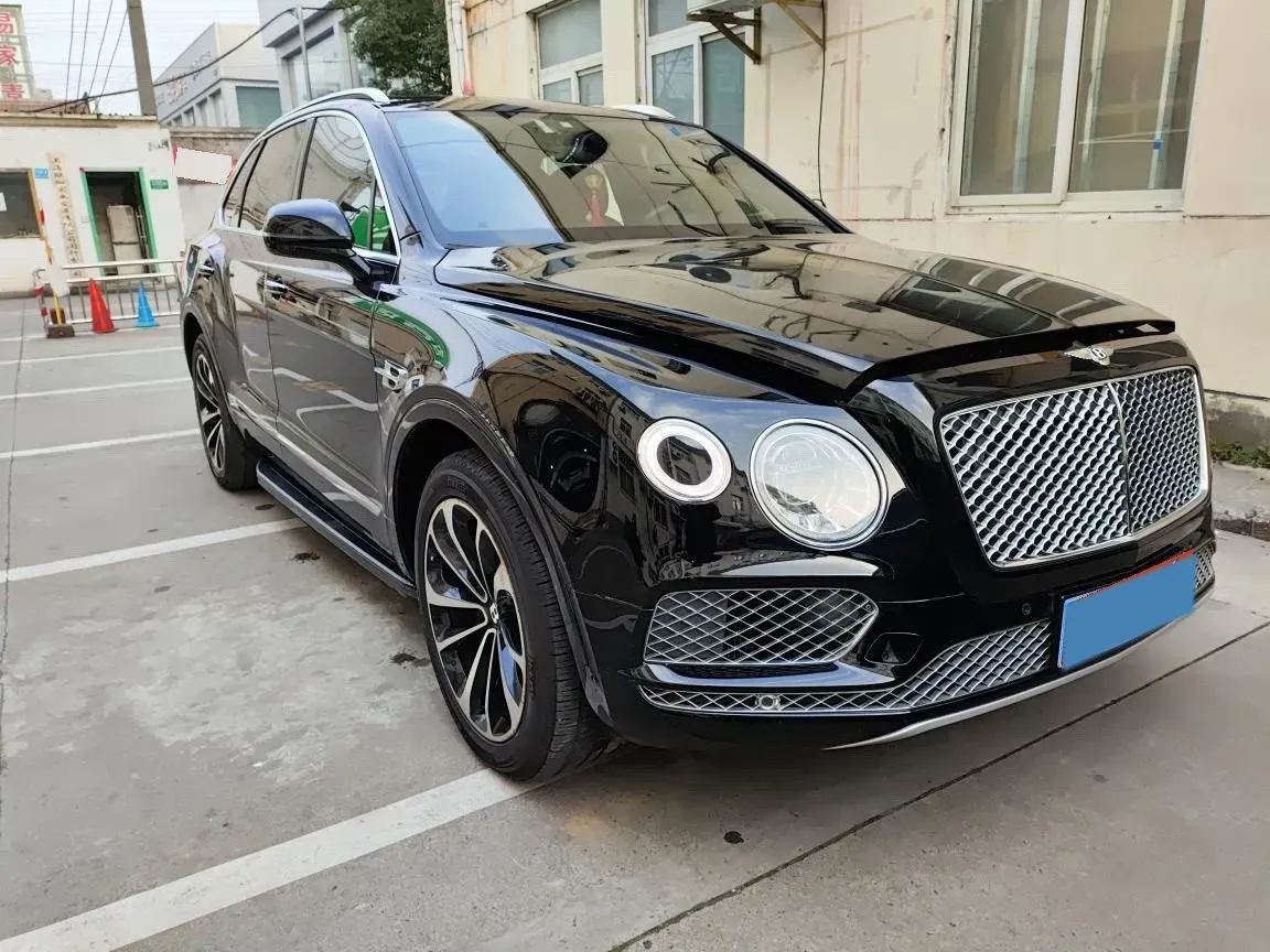 2017 Bentley Bentayga 6.0T 608HP W12 8AT,autocango,china used car exporter,china ev exporter,chinese used car exporter,chinese used ev exporter