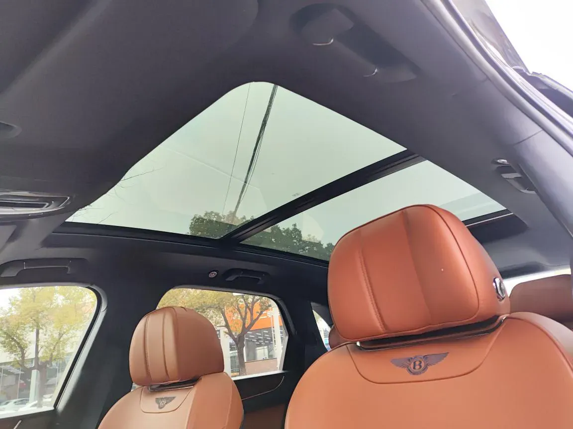 2017 Bentley Bentayga 6.0T 608HP W12 8AT,autocango,china used car exporter,china ev exporter,chinese used car exporter,chinese used ev exporter