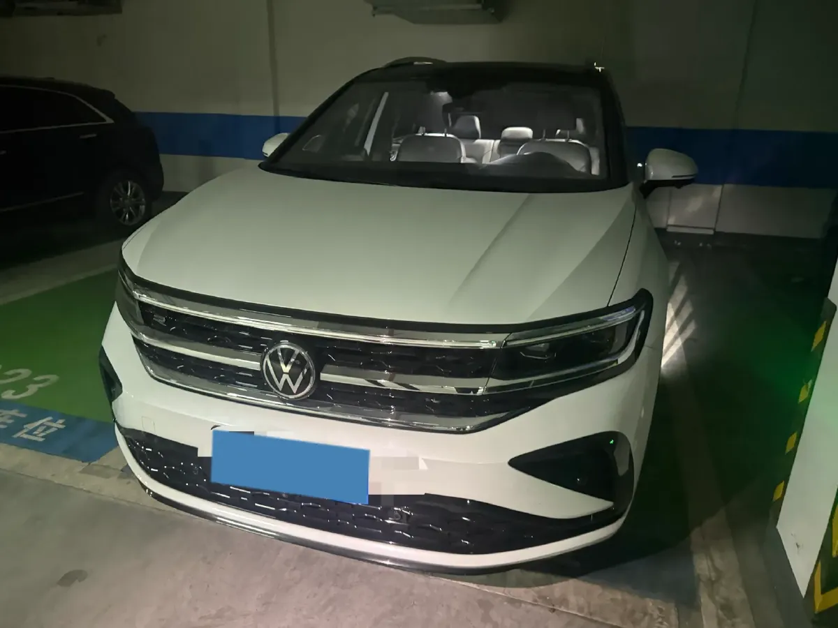 2021 Volkswagen Talagon 2.0T 220HP L4 7DCT,autocango,china used car exporter,china ev exporter,chinese used car exporter,chinese used ev exporter