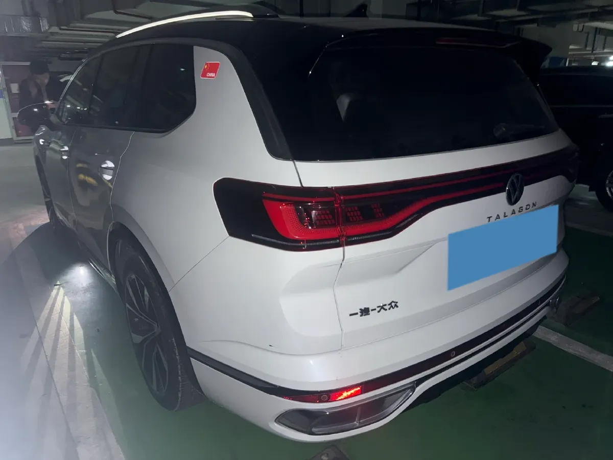 2021 Volkswagen Talagon 2.0T 220HP L4 7DCT,autocango,china used car exporter,china ev exporter,chinese used car exporter,chinese used ev exporter