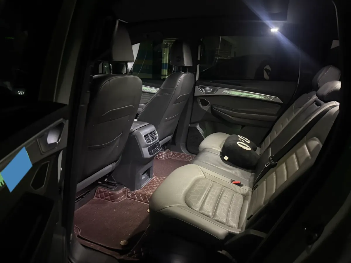 2021 Volkswagen Talagon 2.0T 220HP L4 7DCT,autocango,china used car exporter,china ev exporter,chinese used car exporter,chinese used ev exporter