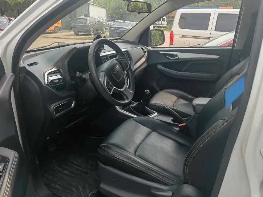 2022 Isuzu RE-MAX Jim 2.8T 120HP L4 5MT,autocango,china used car exporter,china ev exporter,chinese used car exporter,chinese used ev exporter