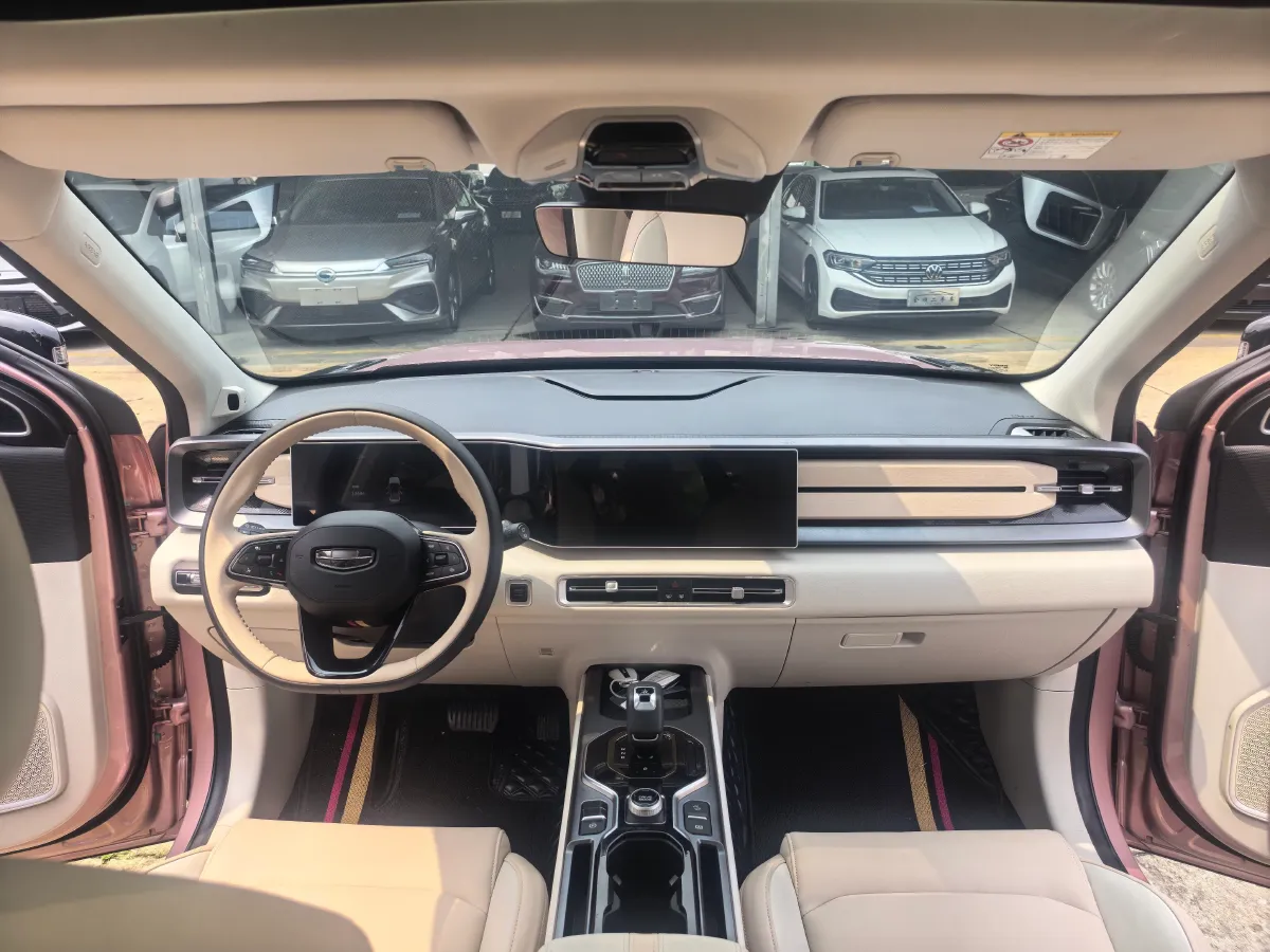 2023 Geely ICON 1.5T 181HP L4 7DCT,autocango,china used car exporter,china ev exporter,chinese used car exporter,chinese used ev exporter