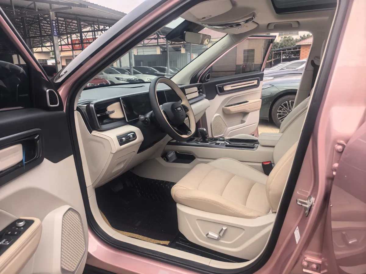 2023 Geely ICON 1.5T 181HP L4 7DCT,autocango,china used car exporter,china ev exporter,chinese used car exporter,chinese used ev exporter