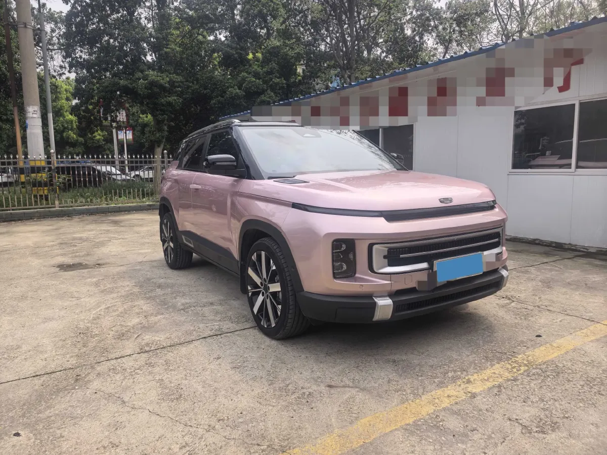 2023 Geely ICON 1.5T 181HP L4 7DCT,autocango,china used car exporter,china ev exporter,chinese used car exporter,chinese used ev exporter