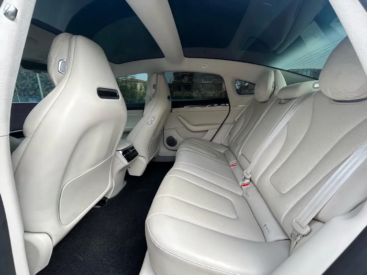 2025 Luxeed S7 BEV 100KWH,autocango,china used car exporter,china ev exporter,chinese used car exporter,chinese used ev exporter