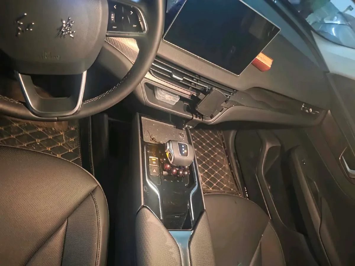 2024 HongQi E-QM5 BEV 60KWH,autocango,china used car exporter,china ev exporter,chinese used car exporter,chinese used ev exporter