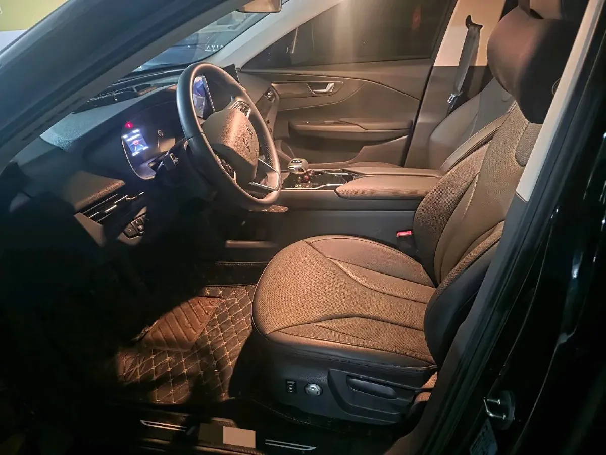 2024 HongQi E-QM5 BEV 60KWH,autocango,china used car exporter,china ev exporter,chinese used car exporter,chinese used ev exporter